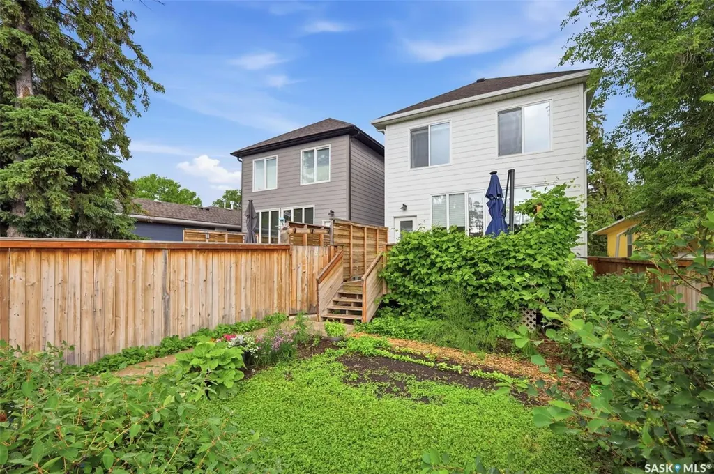 1130 11th Street E Saskatoon SK S7H 0G2