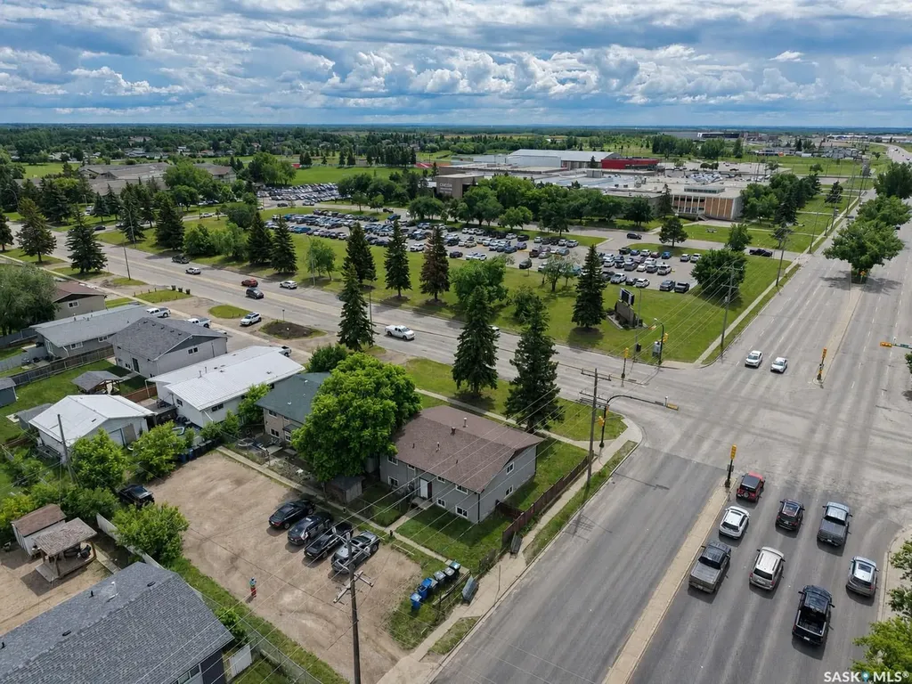 602 28th Street E Prince Albert SK S6V 1X9