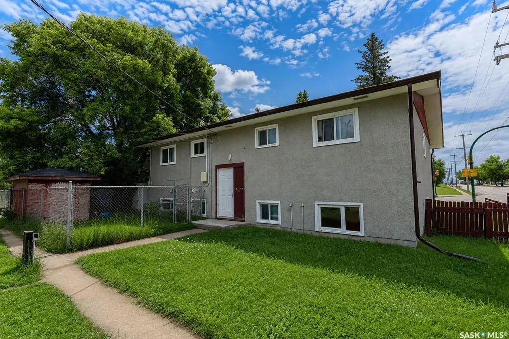 602 28th Street E Prince Albert SK S6V 1X9