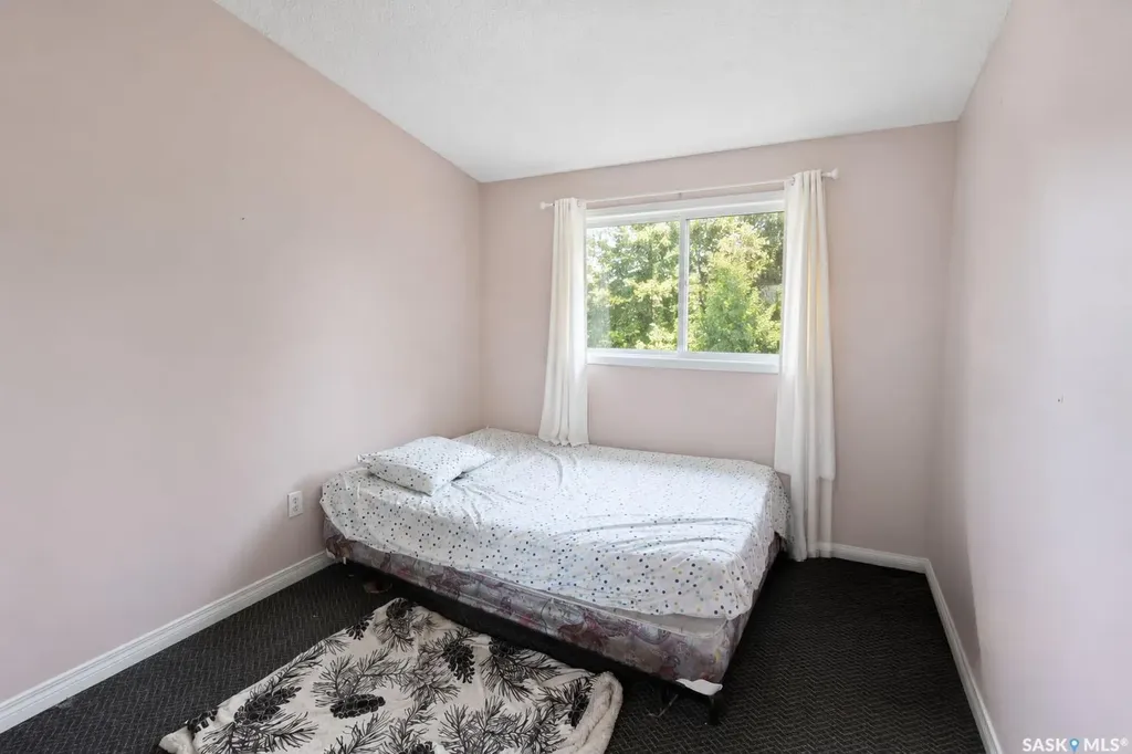 842-844 28th Street E Prince Albert SK S6V 1Y1
