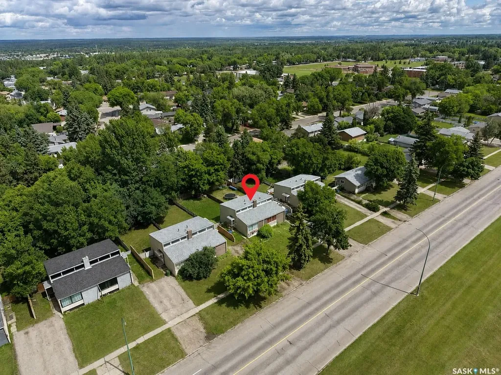 842-844 28th Street E Prince Albert SK S6V 1Y1