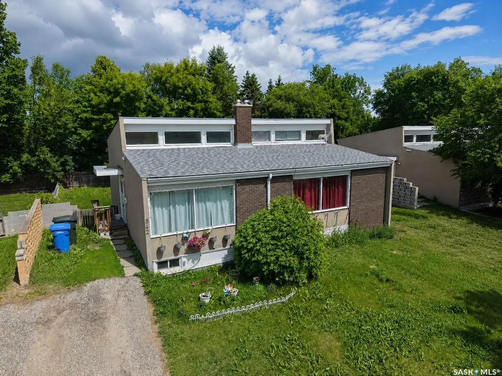 842-844 28th Street E Prince Albert SK S6V 1Y1