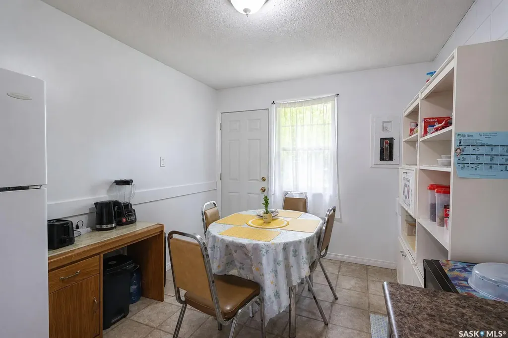 842-844 28th Street E Prince Albert SK S6V 1Y1
