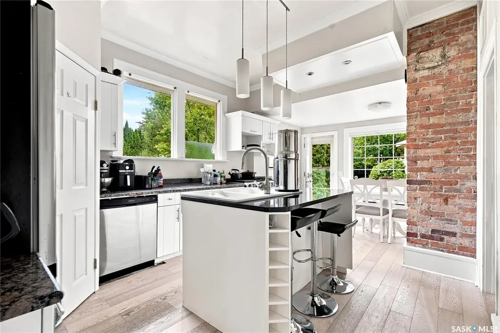 506 5th Street E Saskatoon SK S7H 1G3