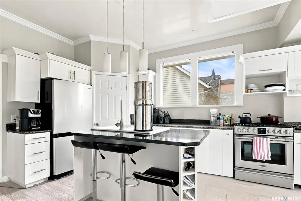 506 5th Street E Saskatoon SK S7H 1G3