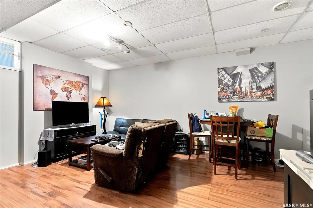 506 5th Street E Saskatoon SK S7H 1G3