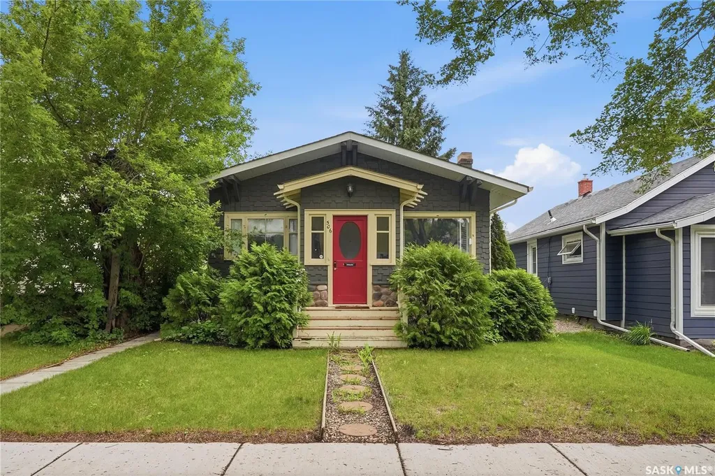 506 5th Street E Saskatoon SK S7H 1G3