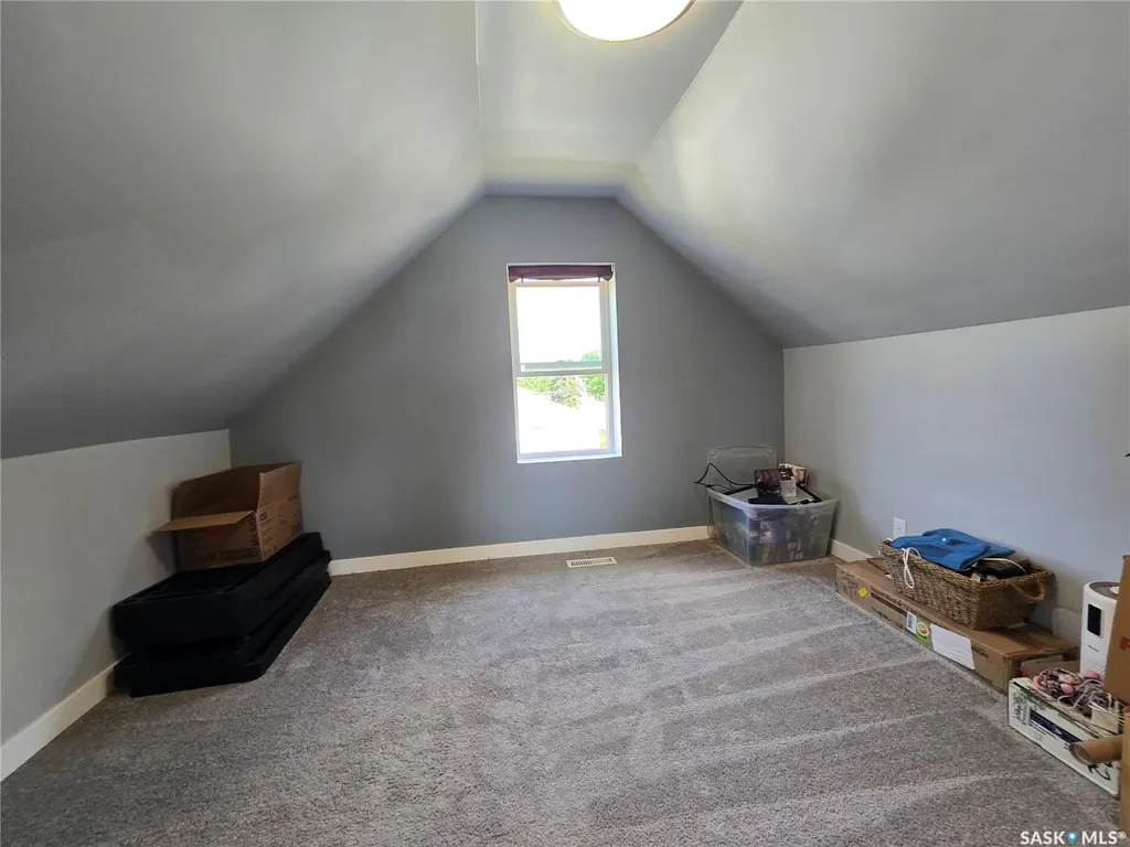 107 9th Avenue S Weyburn SK S4H 1Z6
