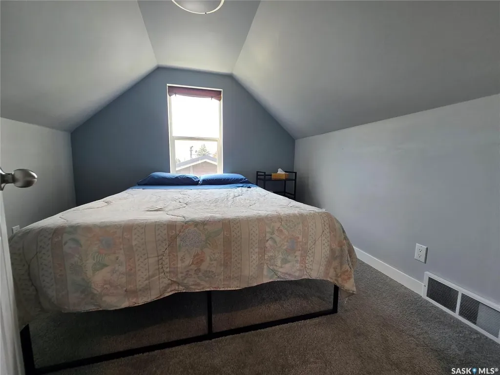 107 9th Avenue S Weyburn SK S4H 1Z6