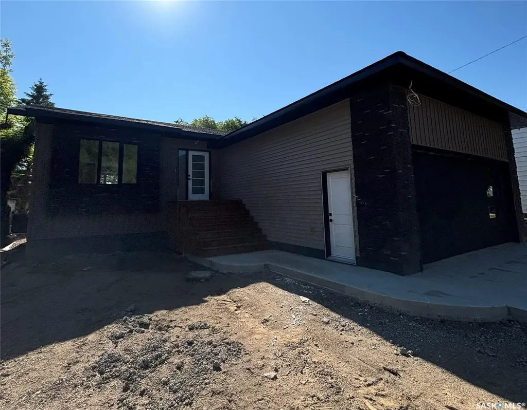 620 14th Street Humboldt SK S0K 2A0