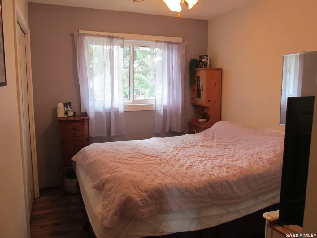 904 Centre Street Nipawin SK S0E 1E0