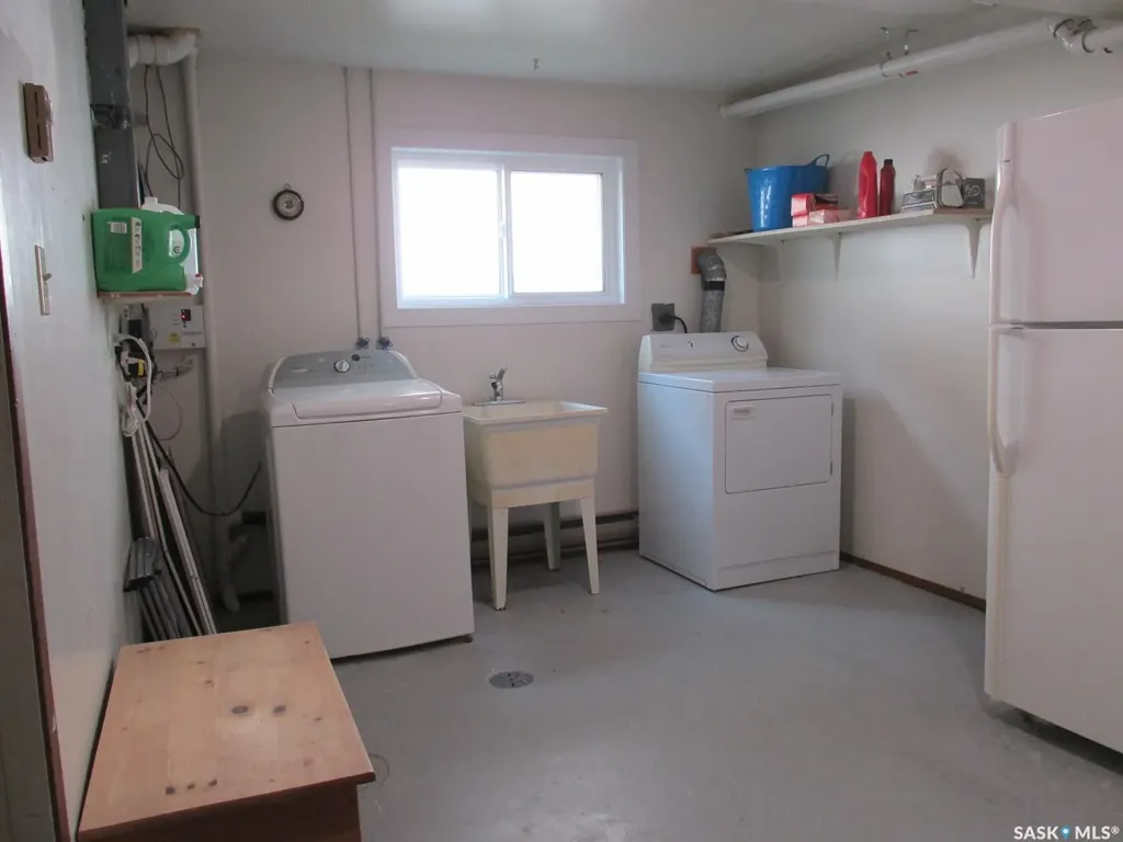 904 Centre Street Nipawin SK S0E 1E0
