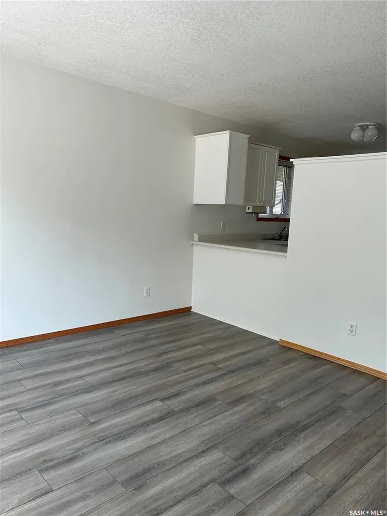 516-518 Centre Street Shaunavon SK S0N 2M0