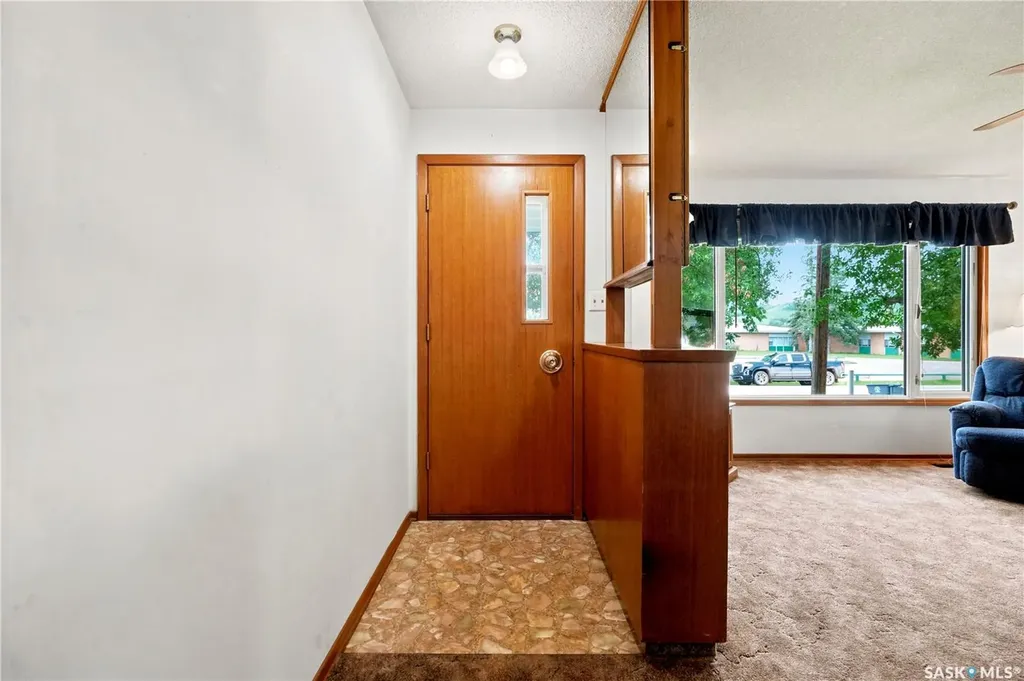 335 Broad Street Lumsden SK S0G 3C0