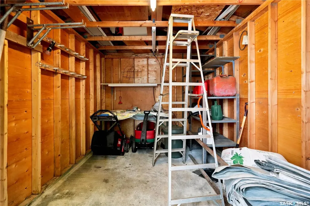 335 Broad Street Lumsden SK S0G 3C0