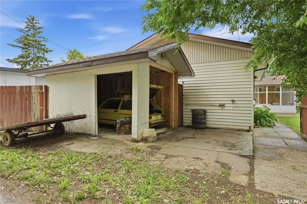 335 Broad Street Lumsden SK S0G 3C0