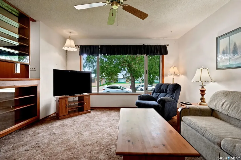 335 Broad Street Lumsden SK S0G 3C0