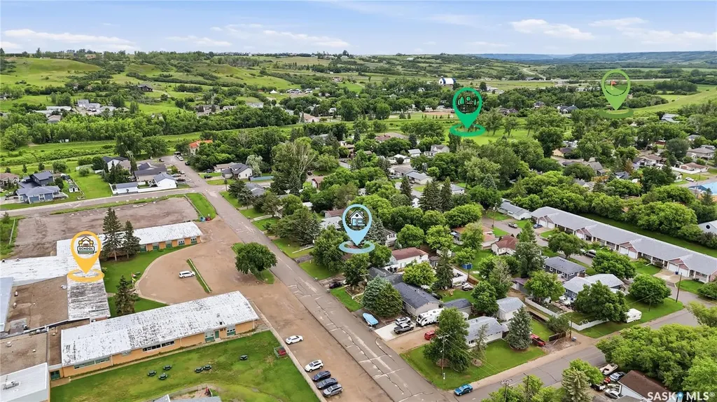 335 Broad Street Lumsden SK S0G 3C0