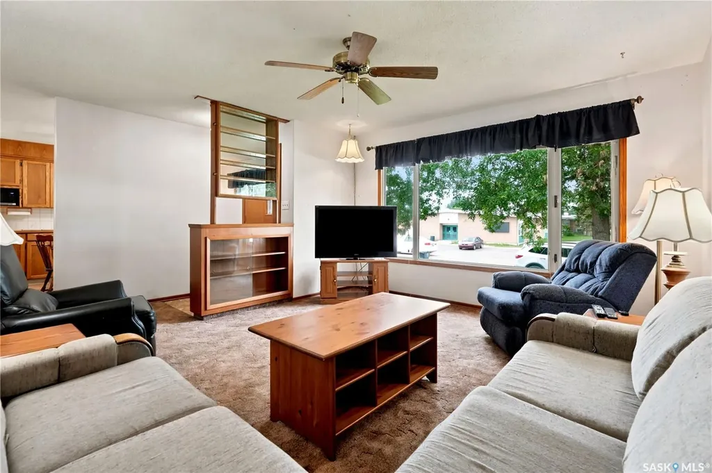 335 Broad Street Lumsden SK S0G 3C0