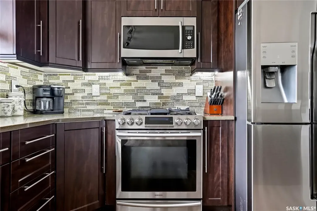 1388 Prince Crescent Moose Jaw SK S6H 6E5