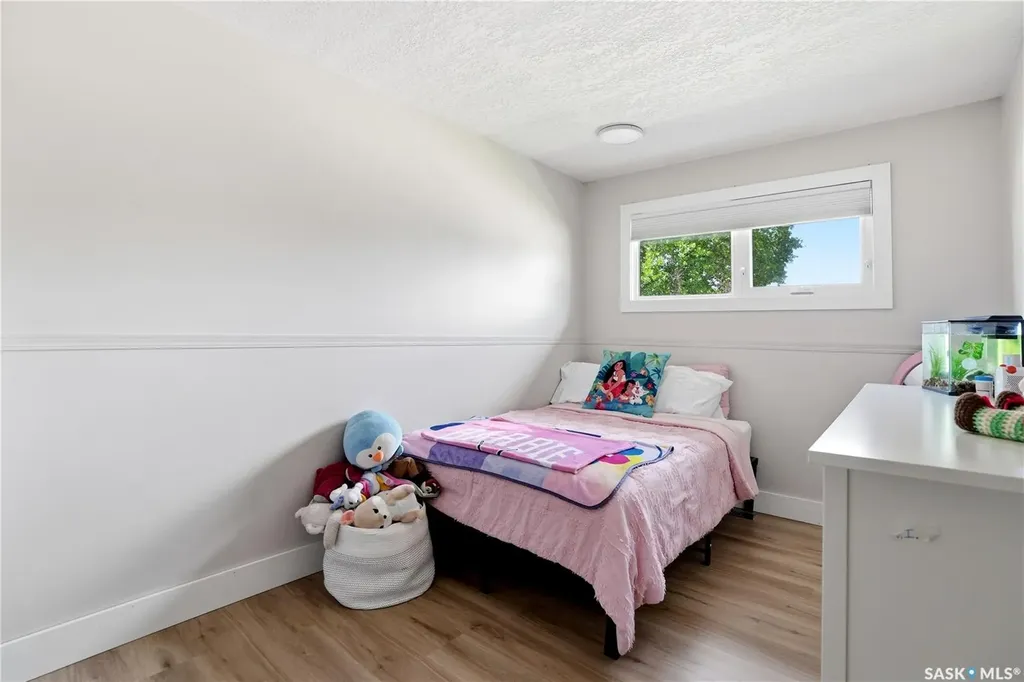 1388 Prince Crescent Moose Jaw SK S6H 6E5