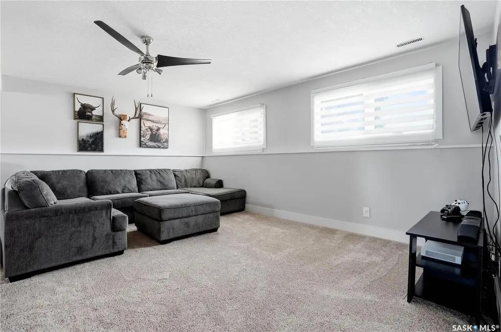 1388 Prince Crescent Moose Jaw SK S6H 6E5