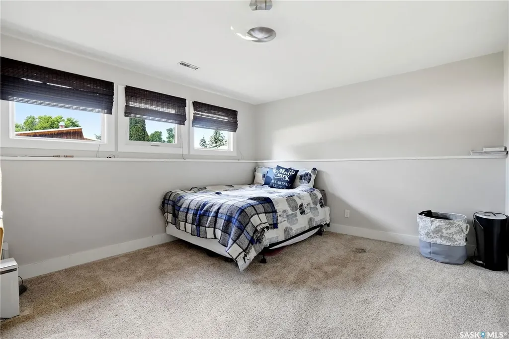 1388 Prince Crescent Moose Jaw SK S6H 6E5