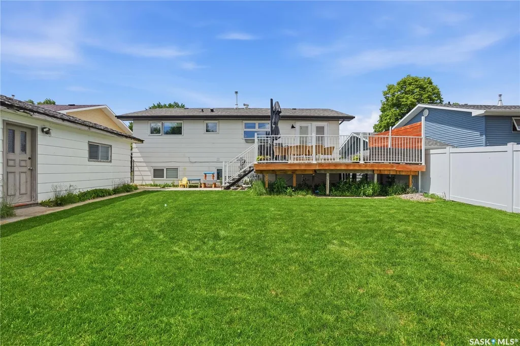 1388 Prince Crescent Moose Jaw SK S6H 6E5