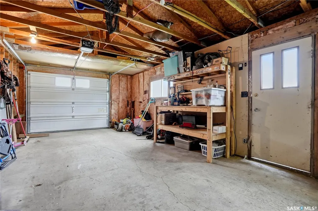1388 Prince Crescent Moose Jaw SK S6H 6E5