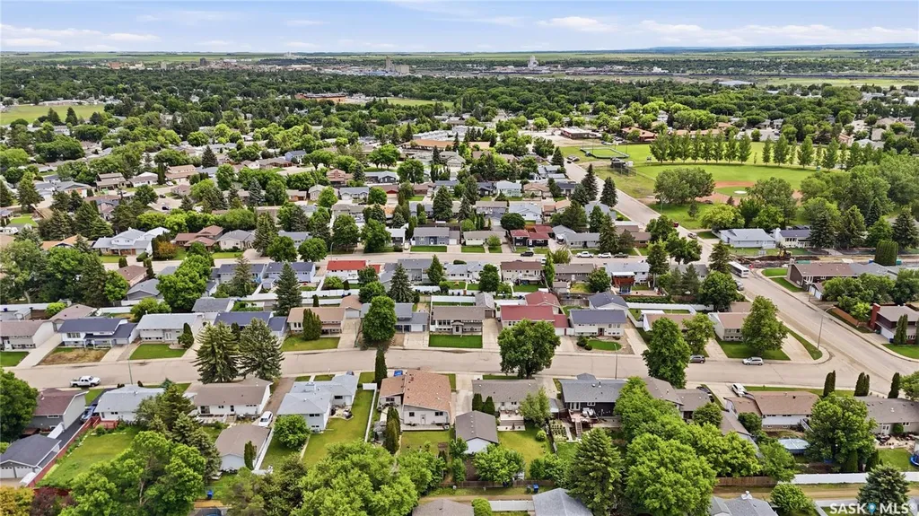 1388 Prince Crescent Moose Jaw SK S6H 6E5