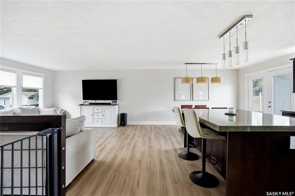 1388 Prince Crescent Moose Jaw SK S6H 6E5