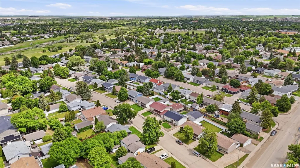 1388 Prince Crescent Moose Jaw SK S6H 6E5