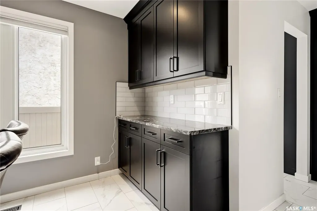 63 Metcalfe Road Regina SK S4V 0H6