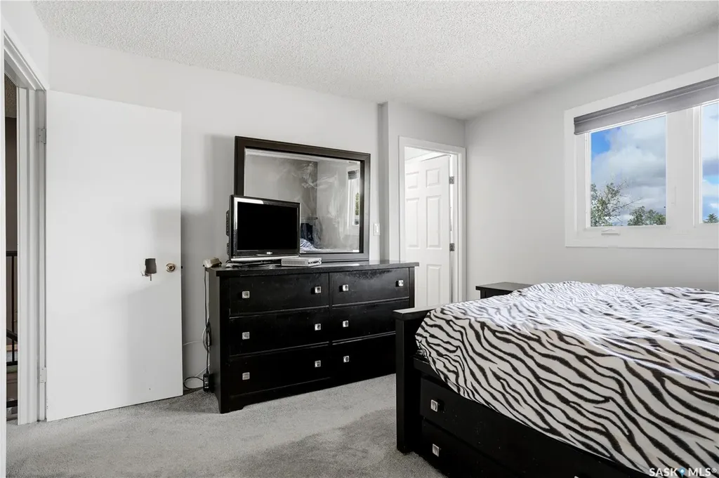 63 Metcalfe Road Regina SK S4V 0H6