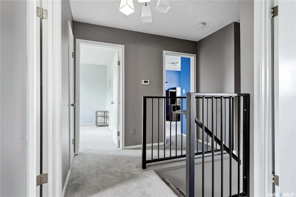 63 Metcalfe Road Regina SK S4V 0H6