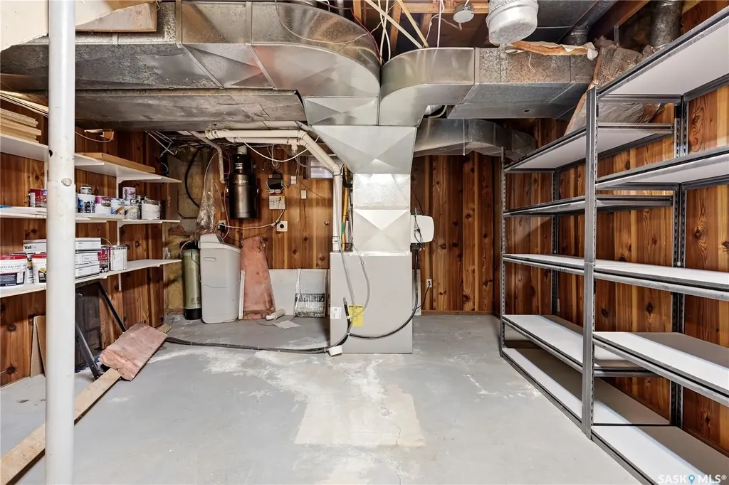 63 Metcalfe Road Regina SK S4V 0H6