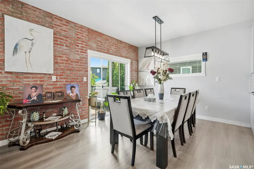 161 Dubois Crescent Saskatoon SK S7V 0R5
