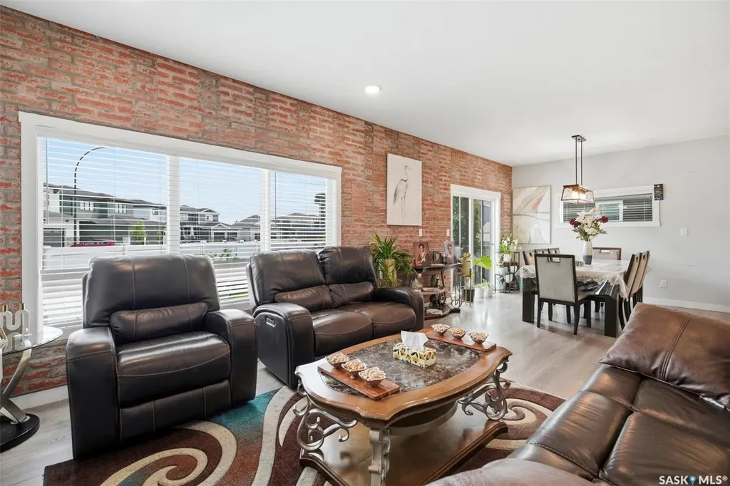 161 Dubois Crescent Saskatoon SK S7V 0R5