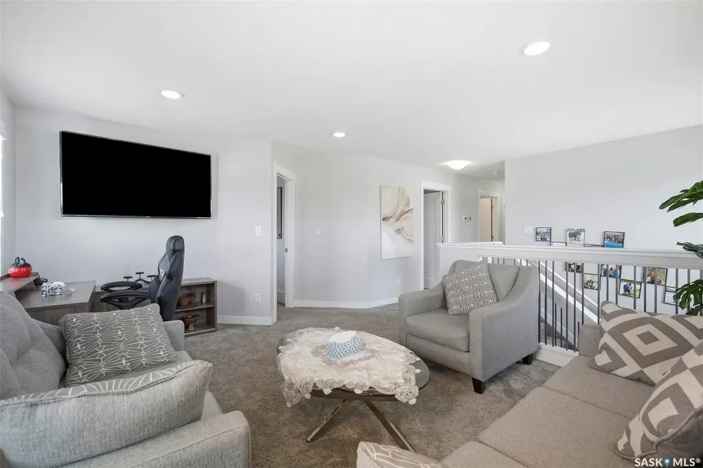 161 Dubois Crescent Saskatoon SK S7V 0R5