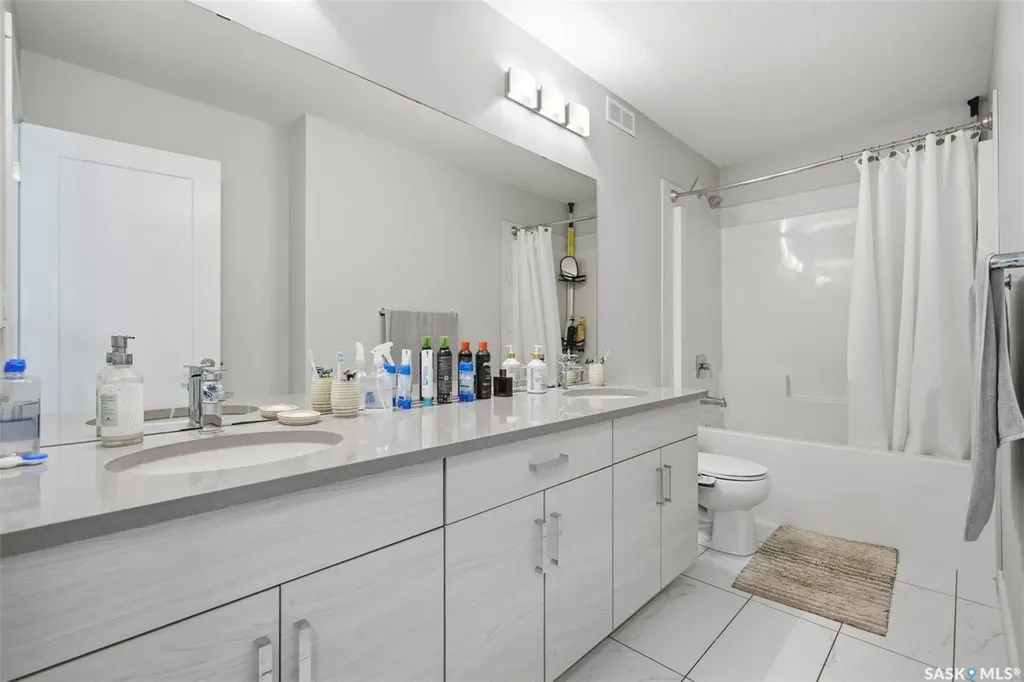 161 Dubois Crescent Saskatoon SK S7V 0R5