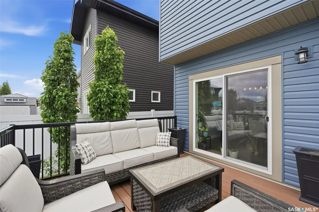 161 Dubois Crescent Saskatoon SK S7V 0R5