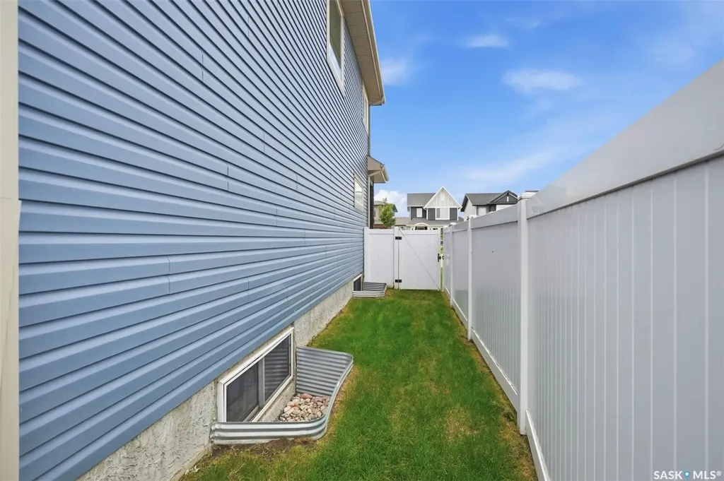 161 Dubois Crescent Saskatoon SK S7V 0R5