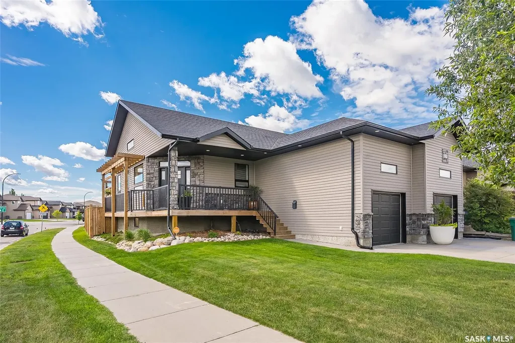 519 Trimble Crescent Saskatoon SK S7W 0E1