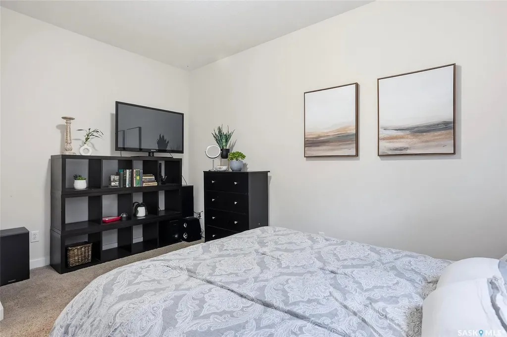 519 Trimble Crescent Saskatoon SK S7W 0E1