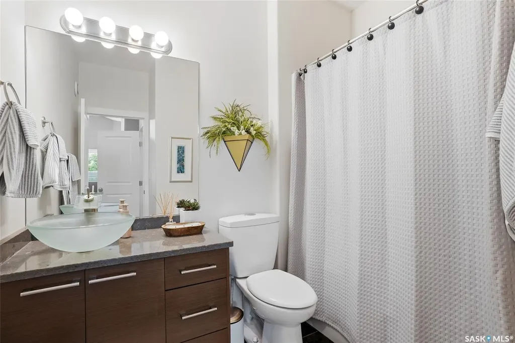 519 Trimble Crescent Saskatoon SK S7W 0E1