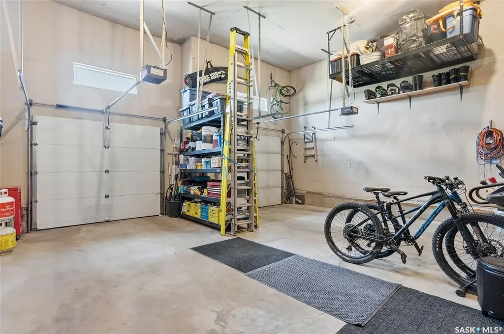 519 Trimble Crescent Saskatoon SK S7W 0E1