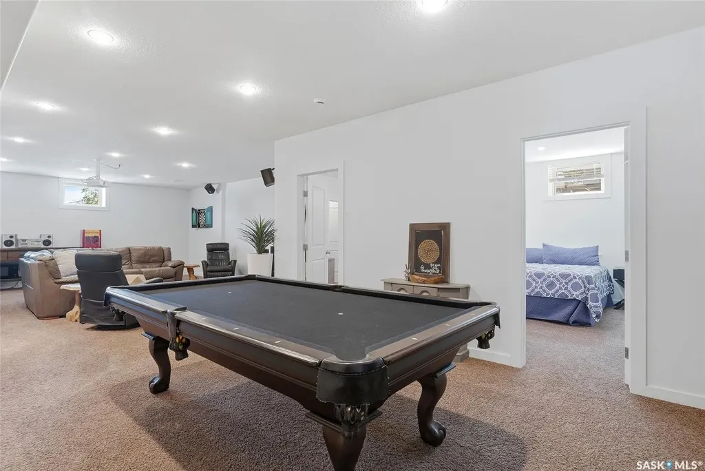519 Trimble Crescent Saskatoon SK S7W 0E1