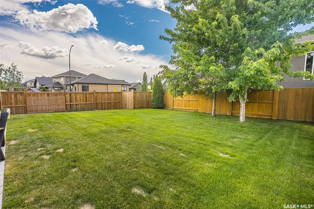 519 Trimble Crescent Saskatoon SK S7W 0E1