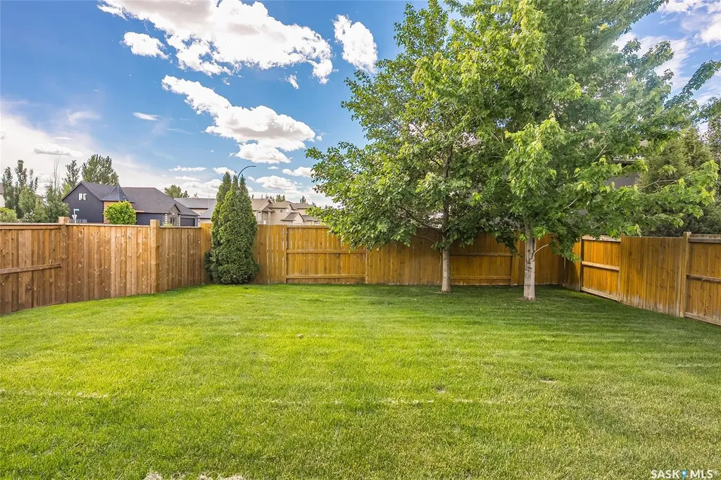 519 Trimble Crescent Saskatoon SK S7W 0E1
