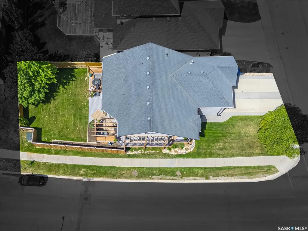 519 Trimble Crescent Saskatoon SK S7W 0E1